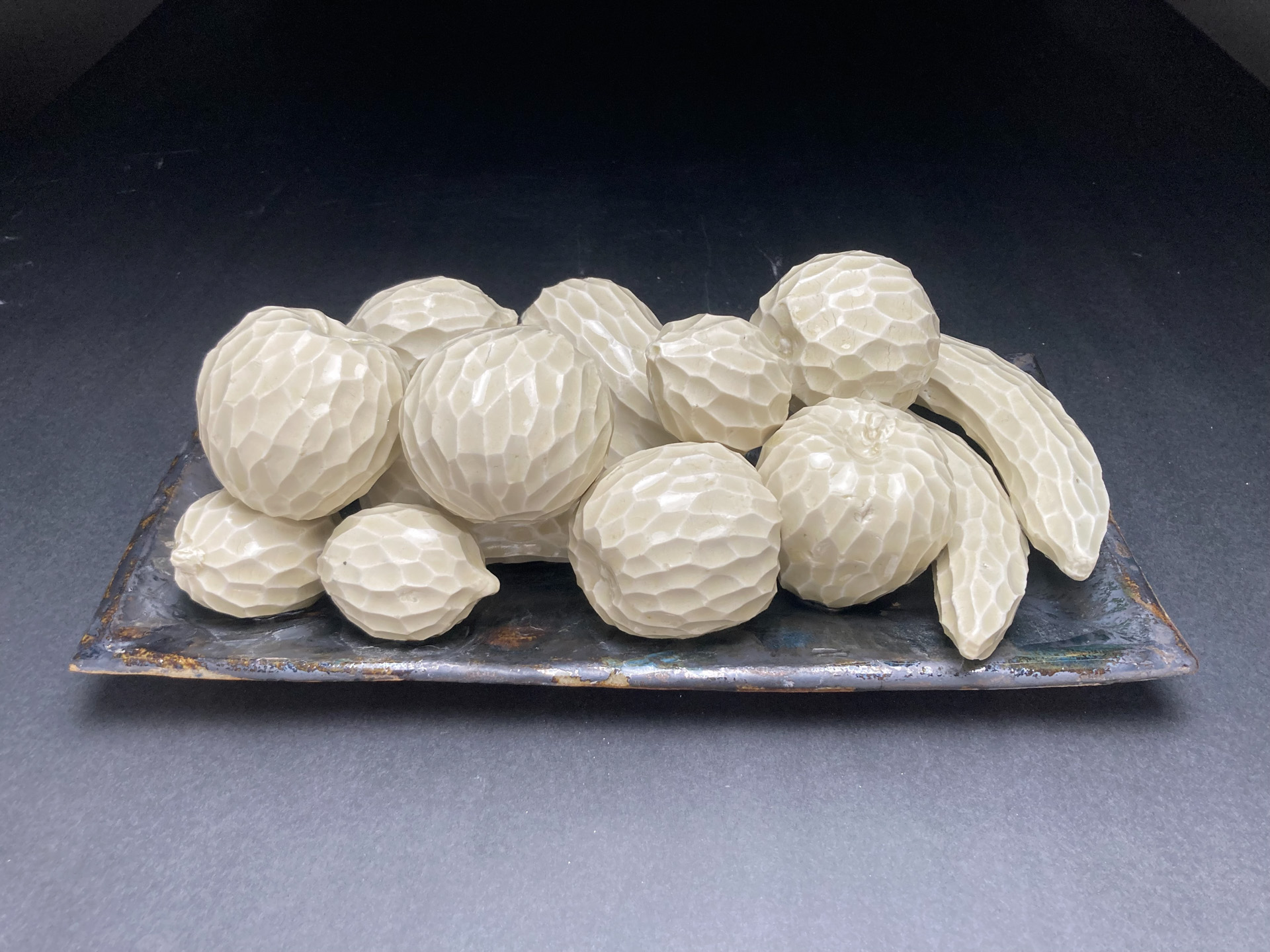 Frank Pishkur, Joplin, MO, USA. “Imposter Syndrome,” reduction-fired stoneware.