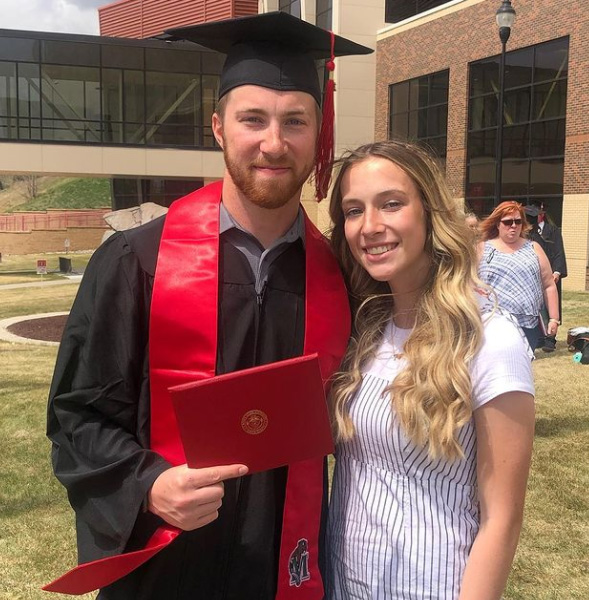 https://www.minotstateu.edu/images/social-media-uploads/0620/052421---Inst---Grad1.jpg