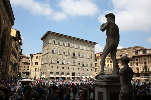 brochure-piazza-della-signoria.jpg