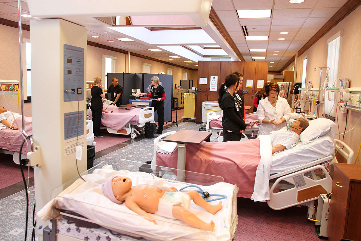 Memorial Hall nursing large sim room