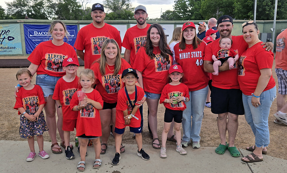 KateLynn Albers with family