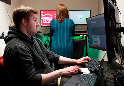Students working in the cyber lab